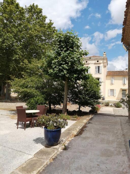Le Soleil D Eugenie Appartement Dans Residence Avec Piscine Commune Pres De Carcassonne Olonzac Esterno foto