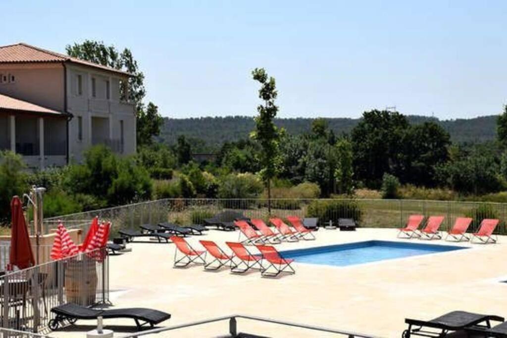Le Soleil D Eugenie Appartement Dans Residence Avec Piscine Commune Pres De Carcassonne Olonzac Esterno foto