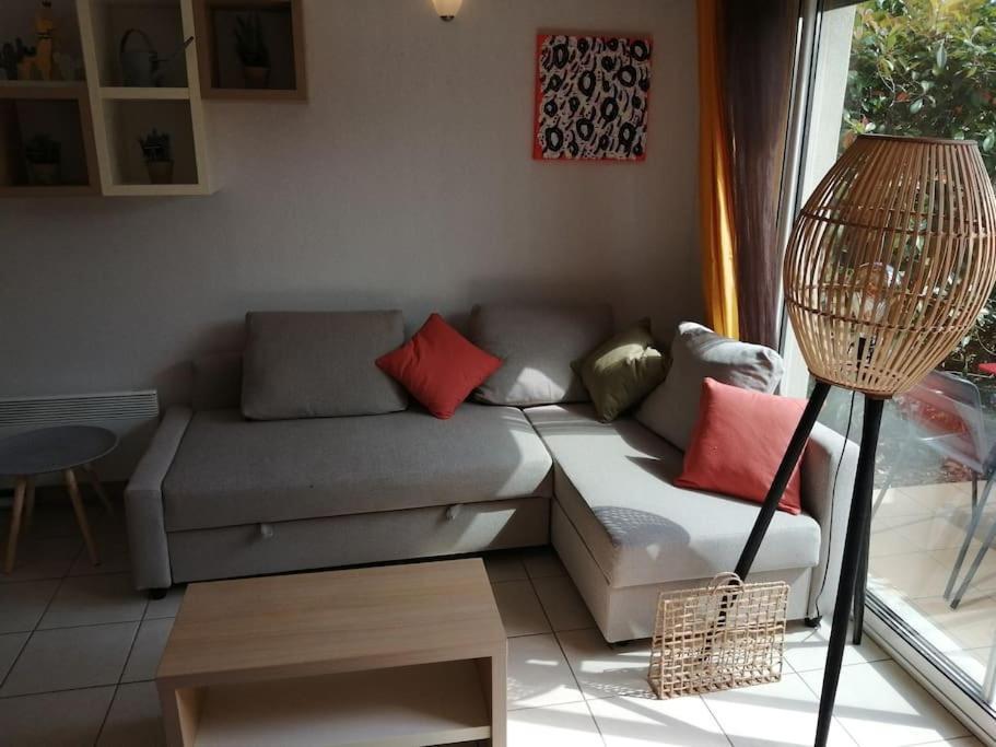Le Soleil D Eugenie Appartement Dans Residence Avec Piscine Commune Pres De Carcassonne Olonzac Esterno foto