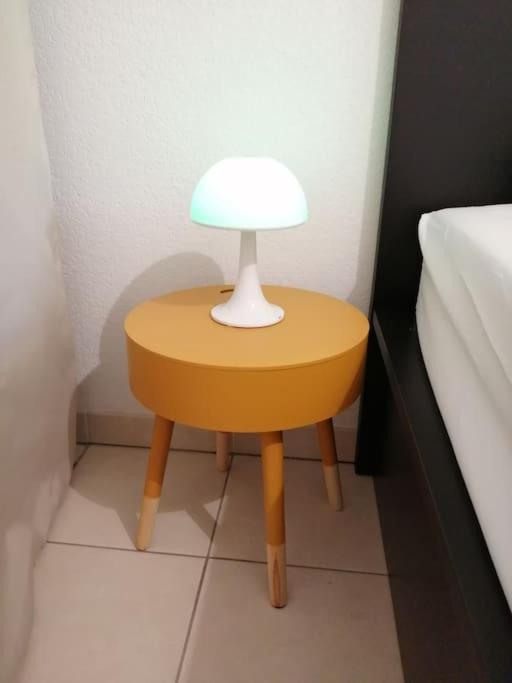 Le Soleil D Eugenie Appartement Dans Residence Avec Piscine Commune Pres De Carcassonne Olonzac Esterno foto