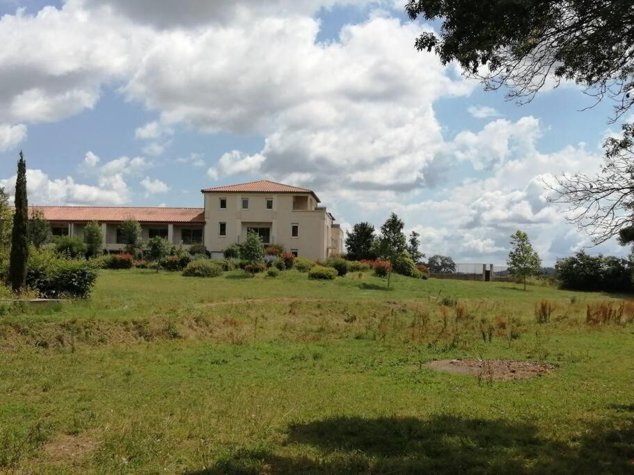 Le Soleil D Eugenie Appartement Dans Residence Avec Piscine Commune Pres De Carcassonne Olonzac Esterno foto